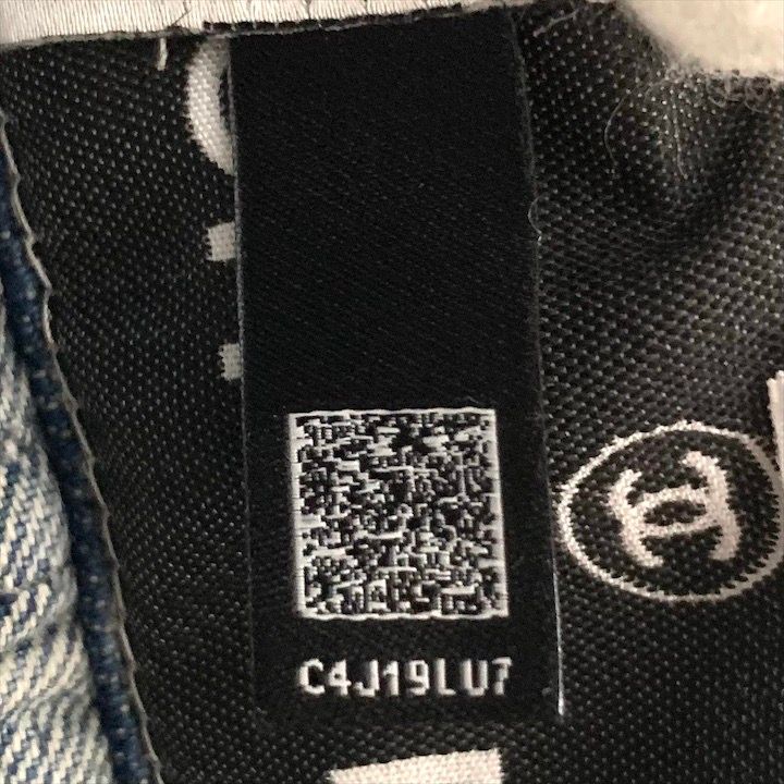 Chanel Coco Button Sequin Denim Jacket 38 Blue
