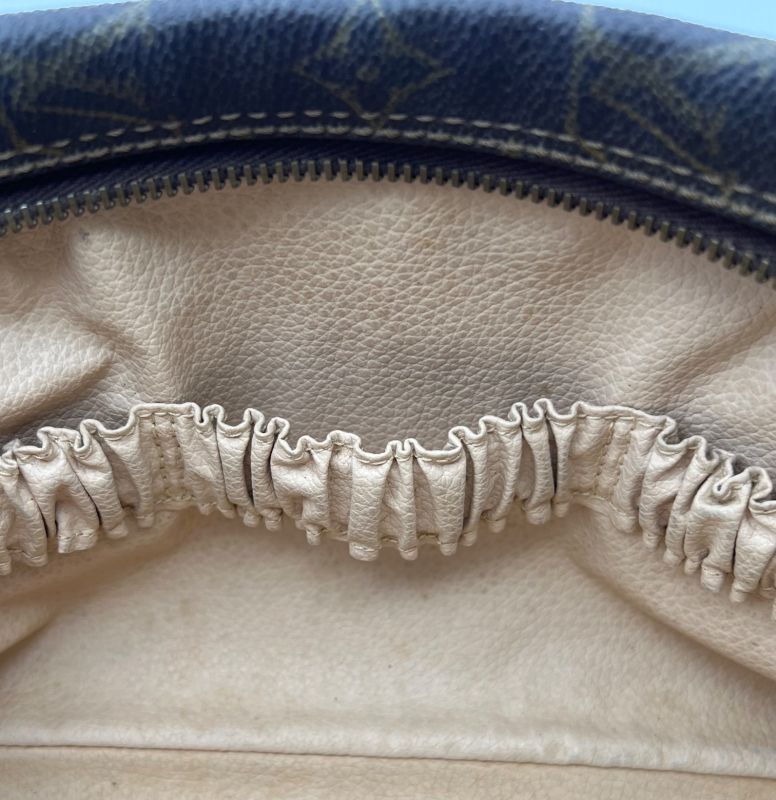 Louis Vuitton Pouch Trousse Toilette 28 Clutch Bag Monogram M47522 05bs210