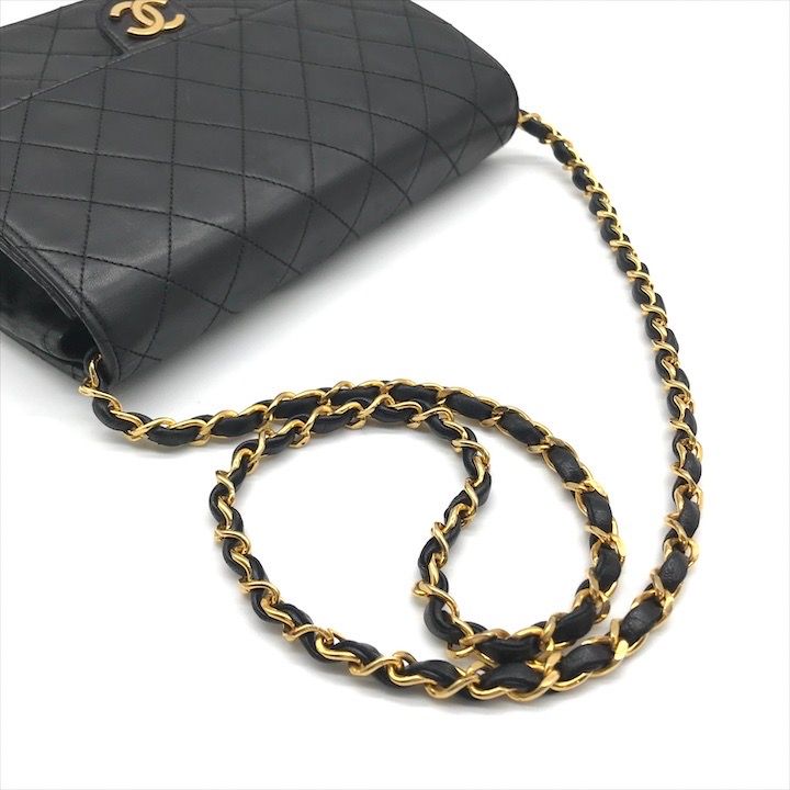 Chanel Quilted Lambskin CC Logo Push Lock Chain Shoulder Bag Black