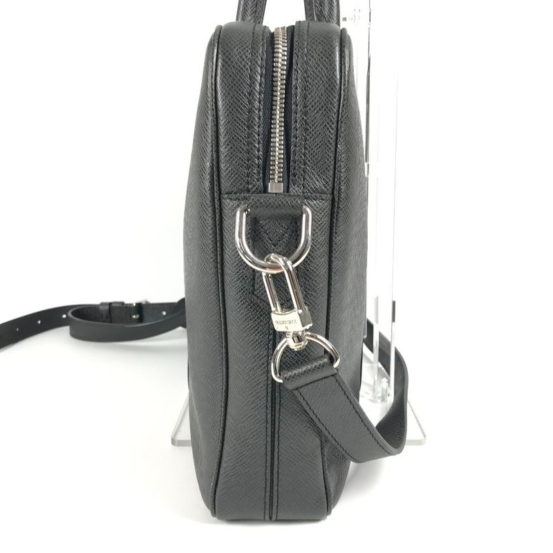 Louis Vuitton Business Bag Porte Dauphine Voyage PDV M34418 Taiga Leather