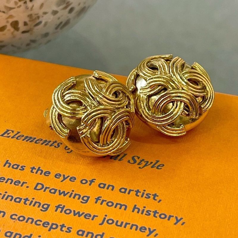 Chanel 22114899007630 94A Triple Coco Mark Earrings Ladies Gold -