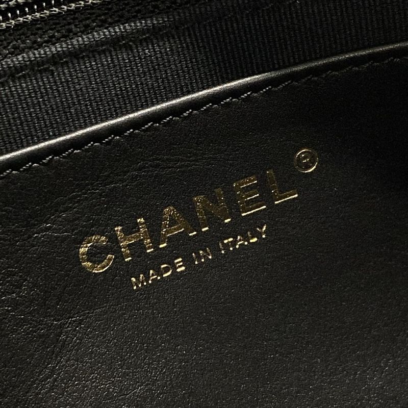 Chanel Shoulder Bag Matelasse As4451 Black Chain Shoulder / Vintage Gold