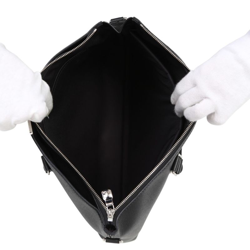 Louis Vuitton M34400 Taiga Shoulder Bag Anton Briefcase Business Bag Louis