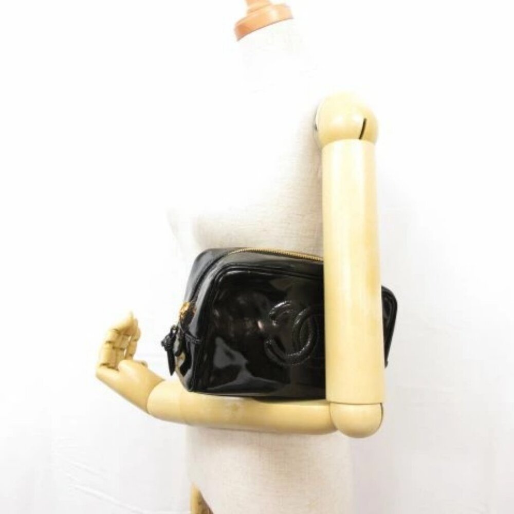Authentic CHANEL CC Patent Leather Vanity Cosmetic Makeup Case Pouch Black Bag