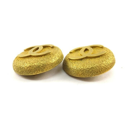 CHANEL Vintage 1994 CC Gold Plate Clip-On 1" Round Medallion Logo Earrings w/Box