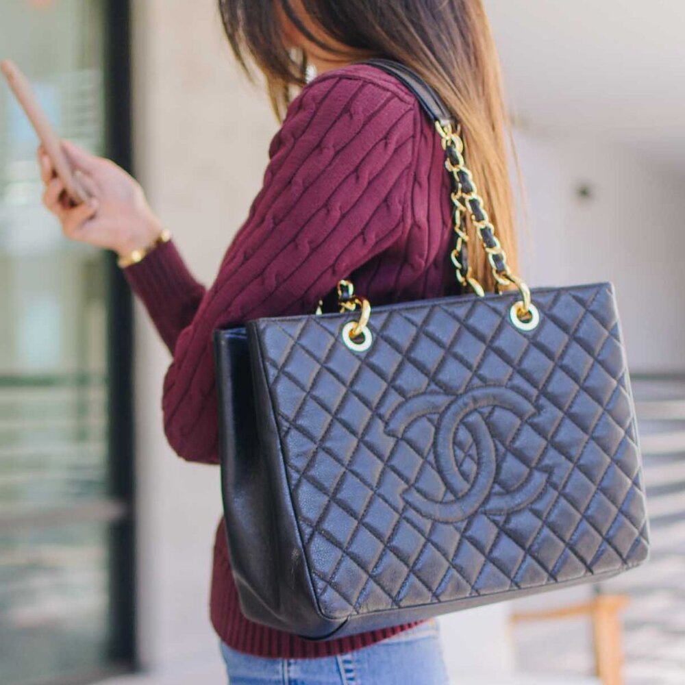 Authentic Chanel Gst Caviar Grand Shopping Tote Quilted Shoulder Bag Black Chain