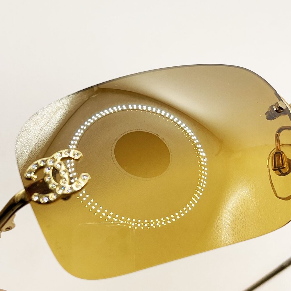 Chanel Vintage Sunglasses Rhinestone CC Logo Rimless Gradient Gold Tint
