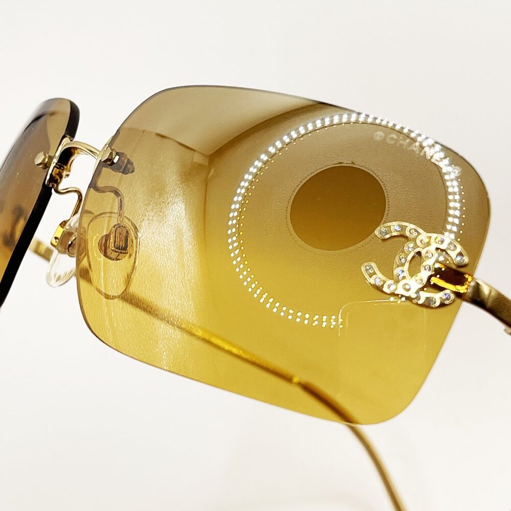 Chanel Vintage Sunglasses Rhinestone CC Logo Rimless Gradient Gold Tint