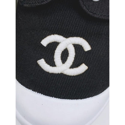 Authentic Chanel CC Sneakers Black and White Coco Mark Bicolor Canvas Shoes 37 7