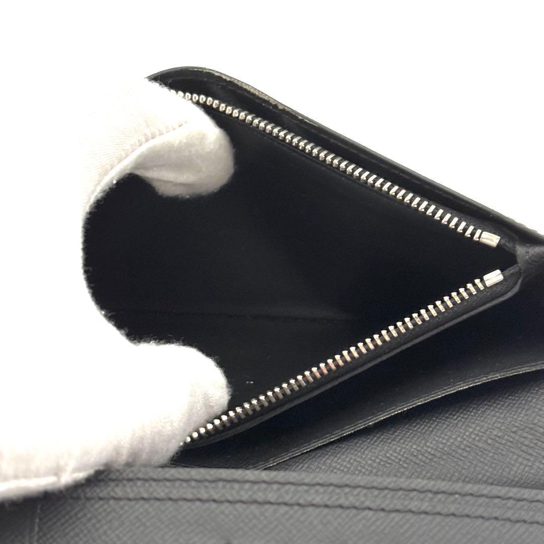 Louis Vuitton Wallet Taiga Portefeuille Brazza NM Black — view 5
