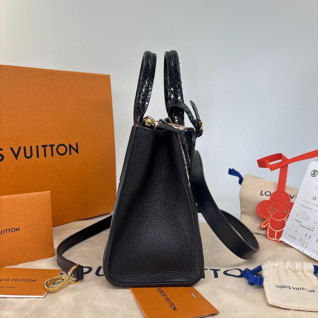 Louis Vuitton Taurillon City Steamer Handbag with Receipt — view 4