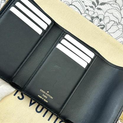 Louis Vuitton Portefeuille Dauphine Compact Fold Wallet — view 5