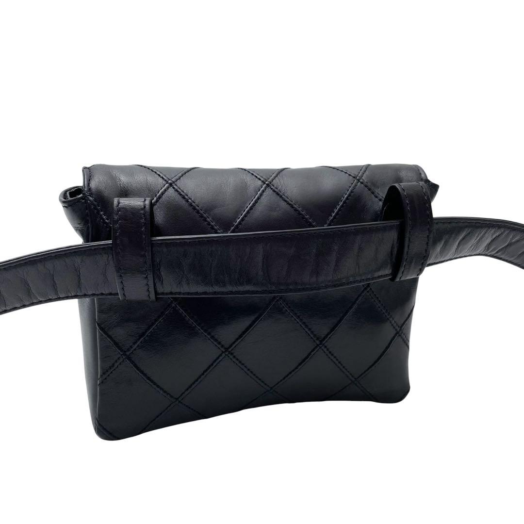 Chanel Bicolor Quilted Lambskin Waist Belt Bag Black — view 2