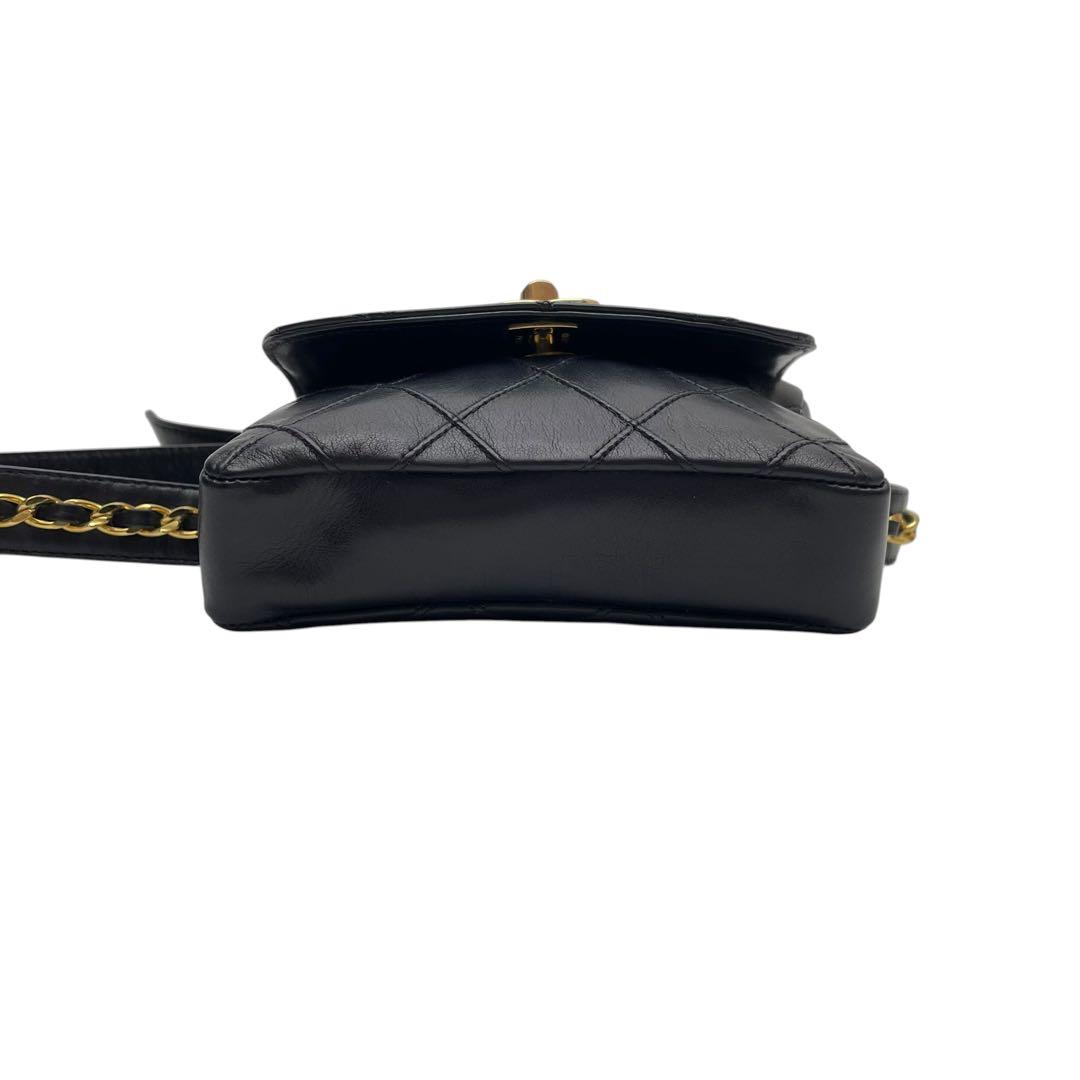 Chanel Bicolor Quilted Lambskin Waist Belt Bag Black — view 5