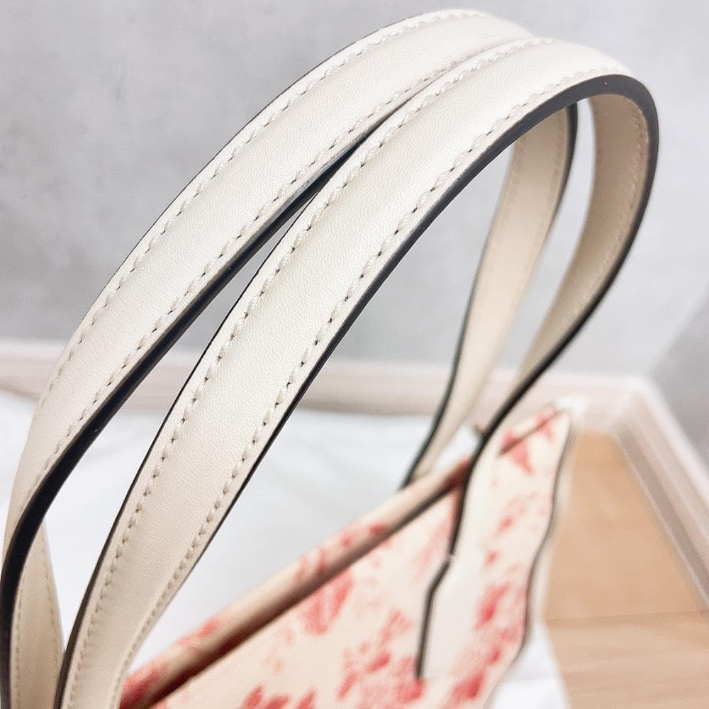 Gucci Tote Leather White Ribbon — view 6