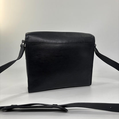 Louis Vuitton Epi Harrington Messenger PM Shoulder Bag Black — view 5