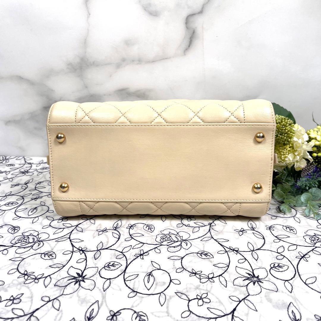 Chanel Quilted Chain Shoulder Bag — view 8