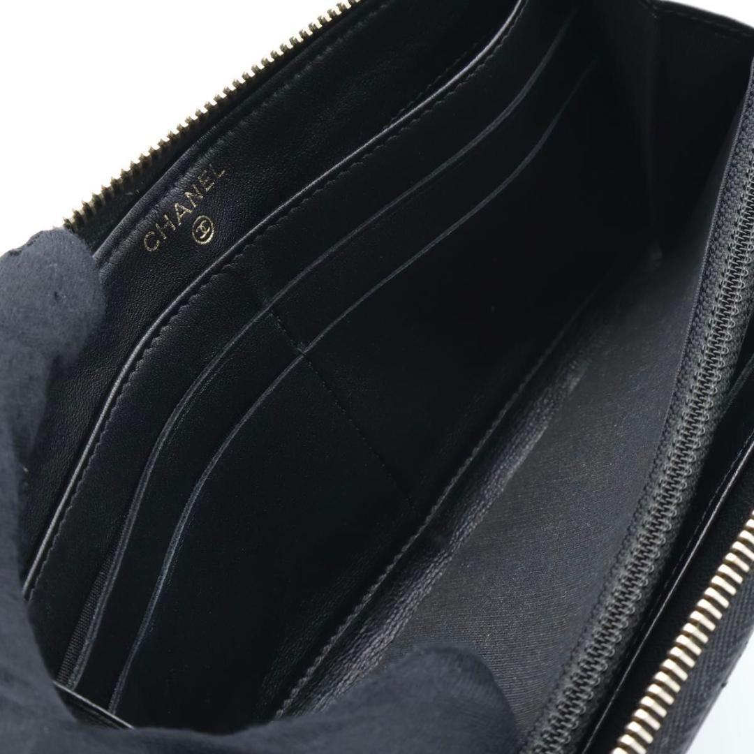 Chanel Zip Around Wallet Lamb Diamond Stitch — view 4
