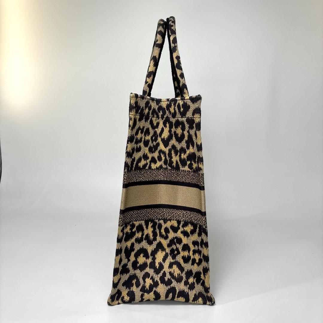 Dior Book Tote Large Leopard — view 4