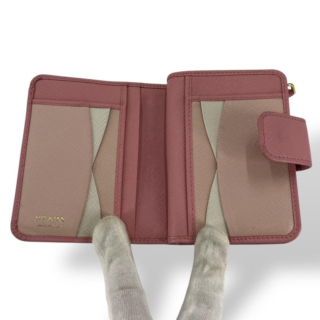 Prada Bifold Wallet with Metal Logo Compact Wallet Saffiano Pink