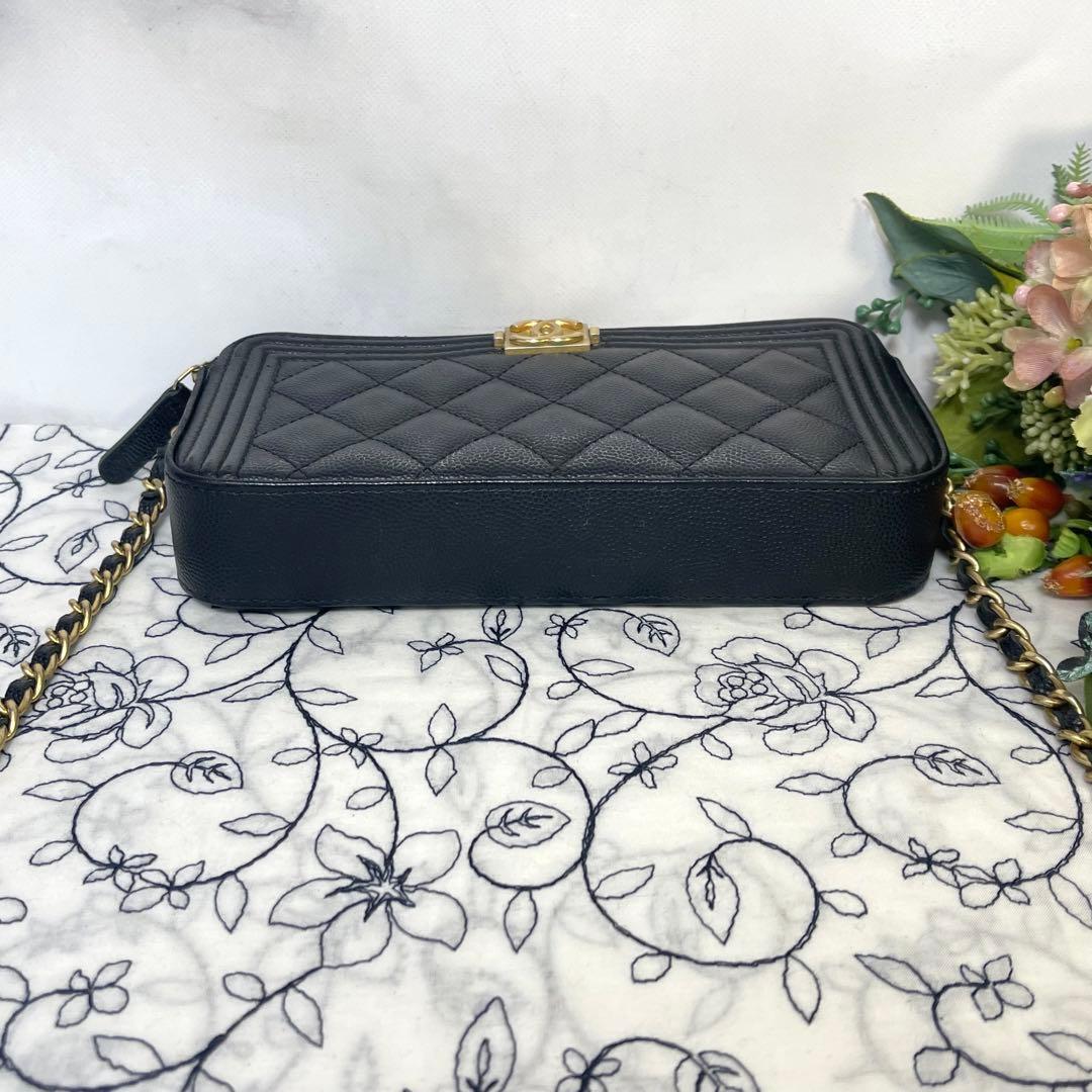 Chanel Boy Chain Wallet Quilted — view 5