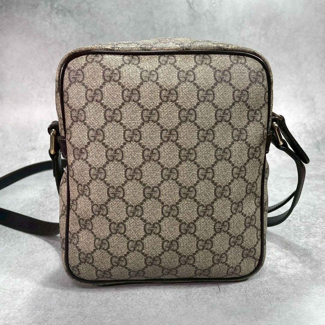 Gucci GG Shoulder Bag Navy Beige Logo Leather — view 3