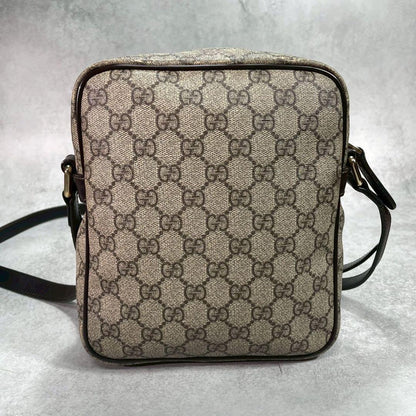 Gucci GG Shoulder Bag Navy Beige Logo Leather — view 3