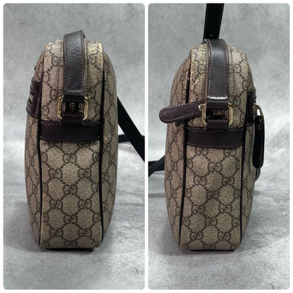 Gucci GG Shoulder Bag Navy Beige Logo Leather — view 7