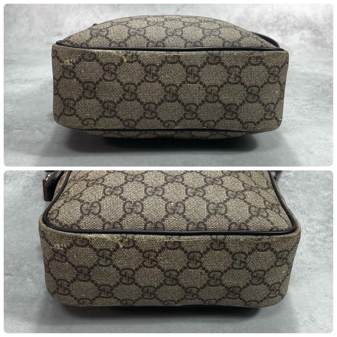 Gucci GG Shoulder Bag Navy Beige Logo Leather — view 8