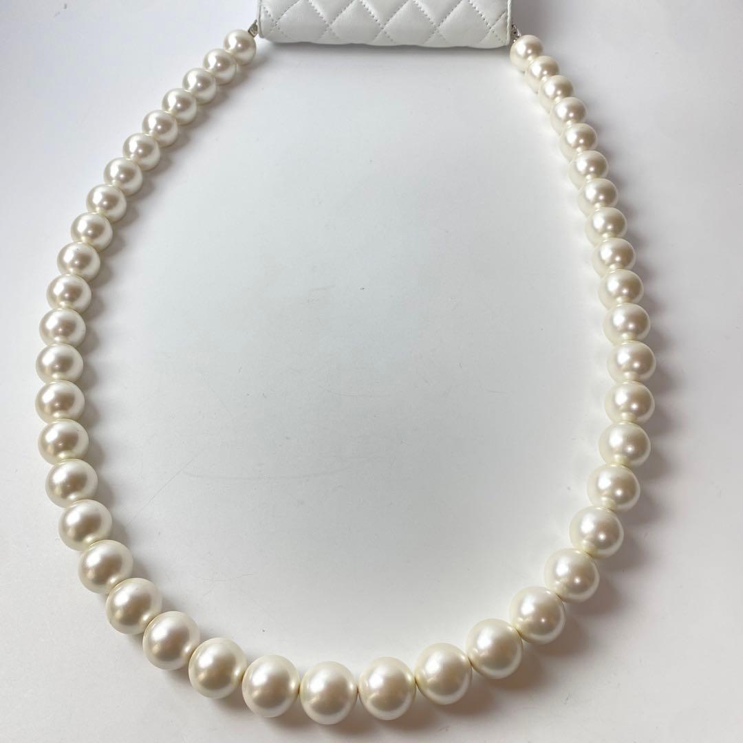 Unused Chanel Matelasse Pearl Chain Wallet