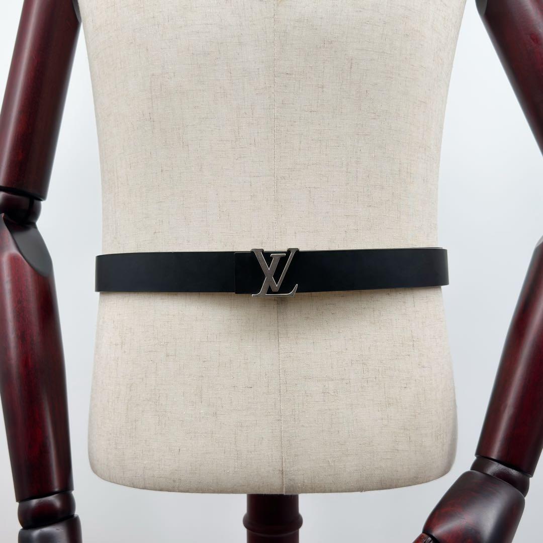 Louis Vuitton Ceinture LV Initial Black Leather Belt — view 3