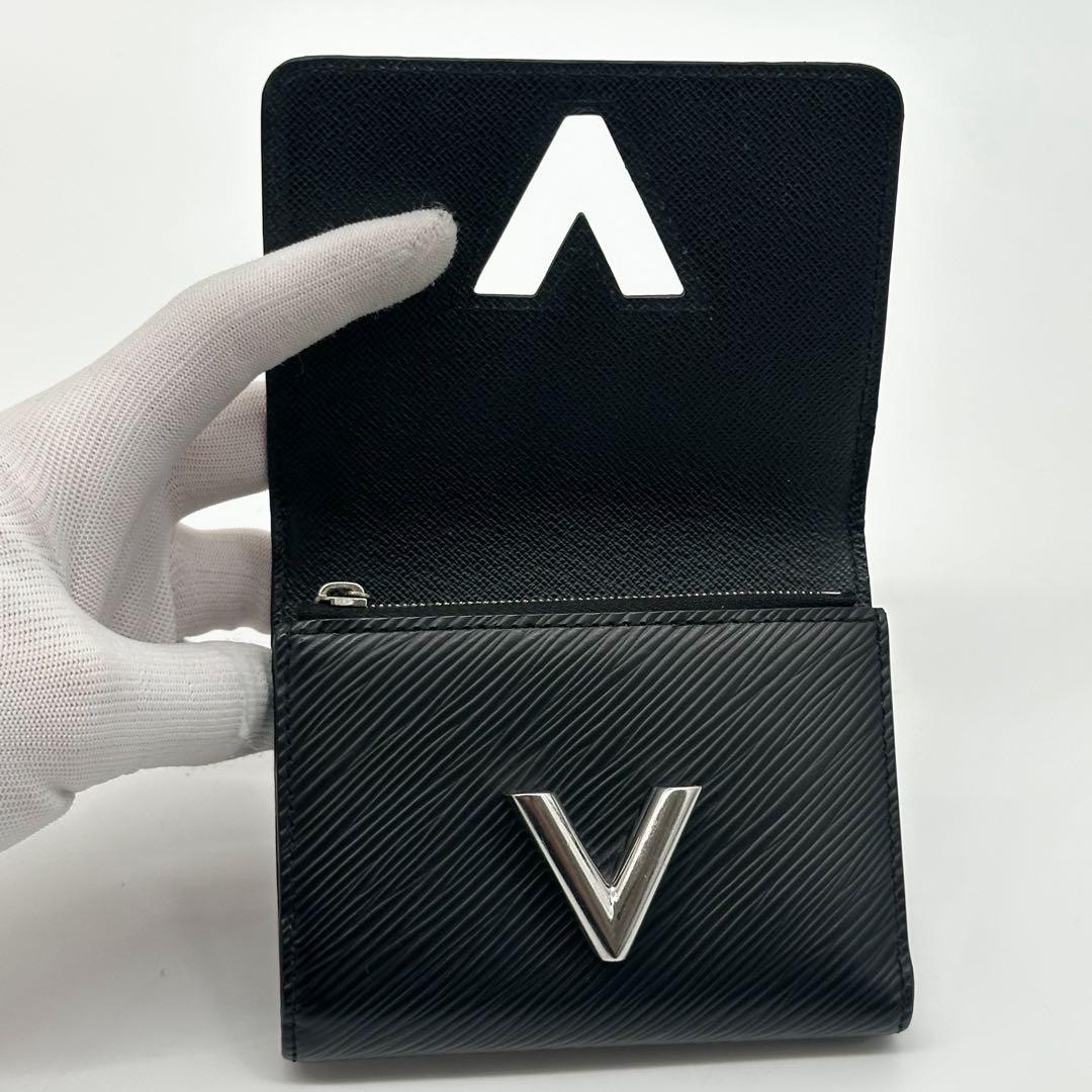 Louis Vuitton IC Portefeuille Twist Compact Epi Black Wallet — view 8