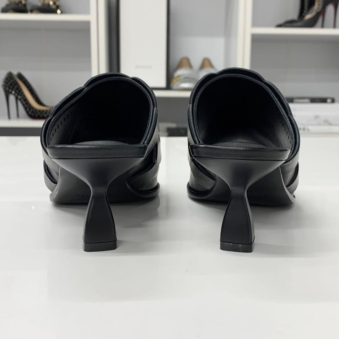 Hermes Hanna 95 Leather Sandals Black — view 6