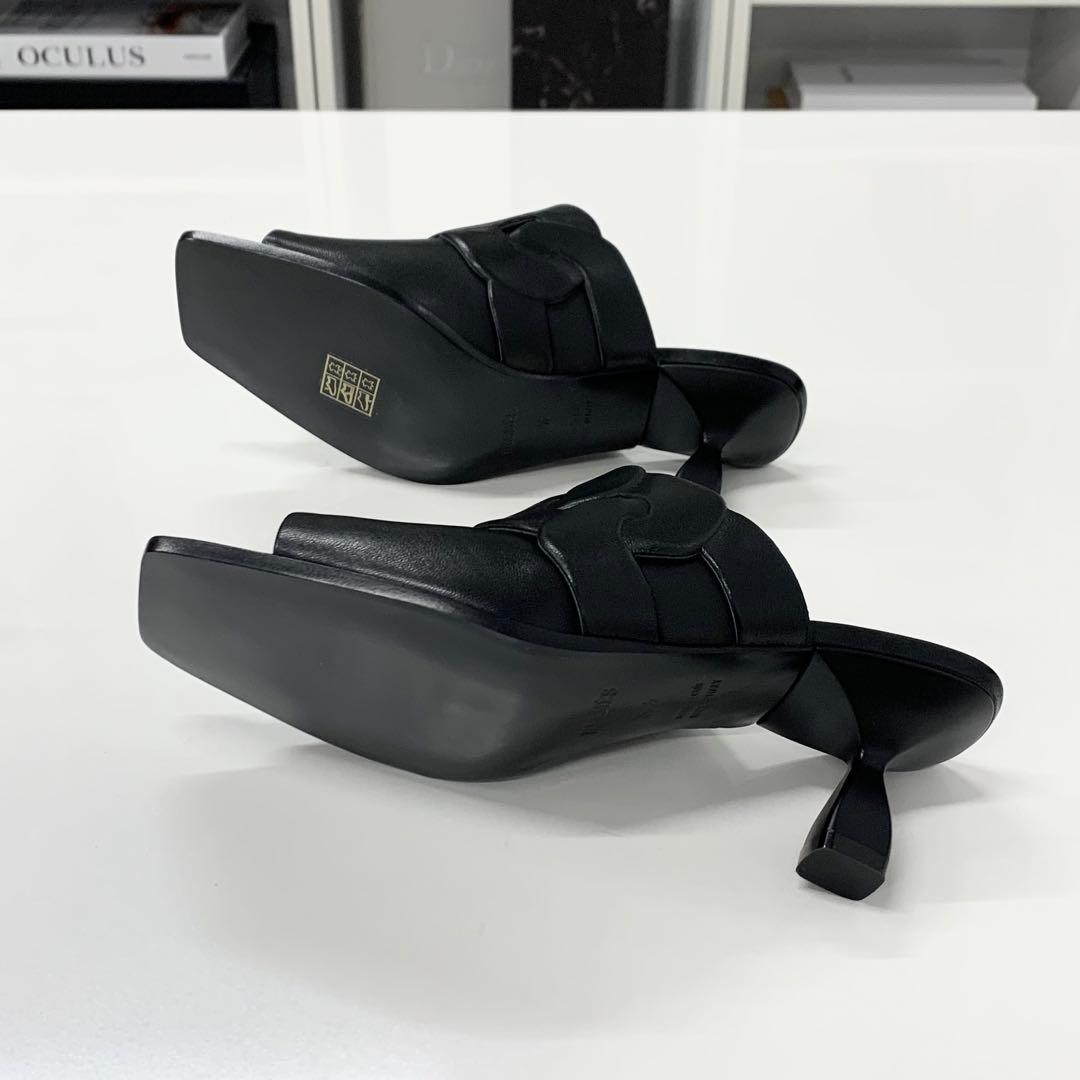 Hermes Hanna 95 Leather Sandals Black — view 7