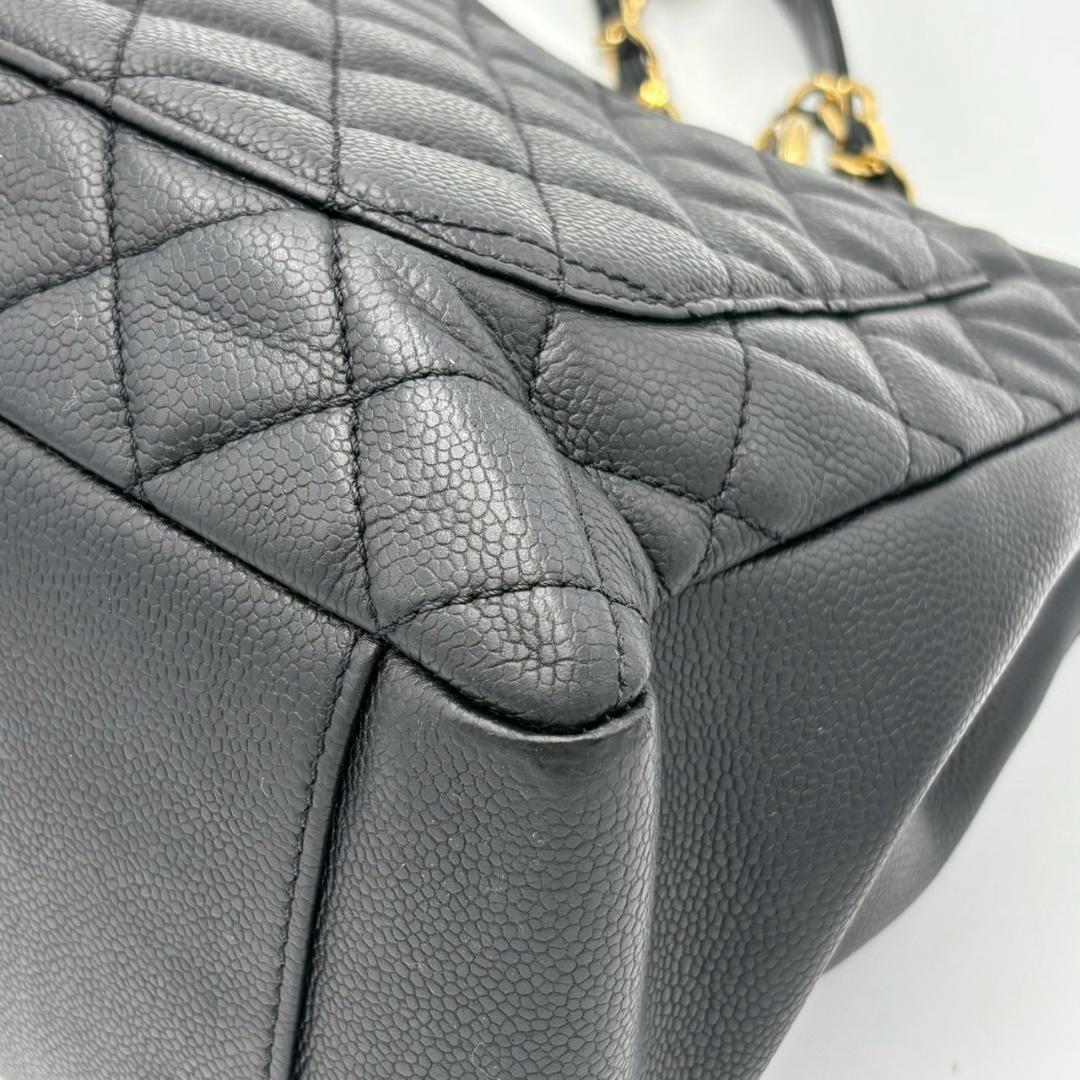 Chanel Caviar Leather CC Logo Chain Tote Black — view 8