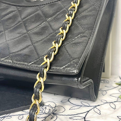 Chanel Vintage Quilted CC Logo Bag Black — view 5