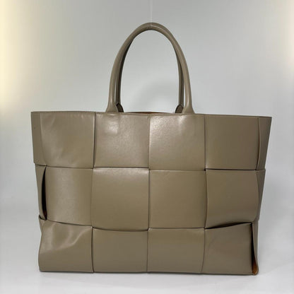 Bottega Veneta Super Arco Intrecciato Tote Gray Ju — view 5