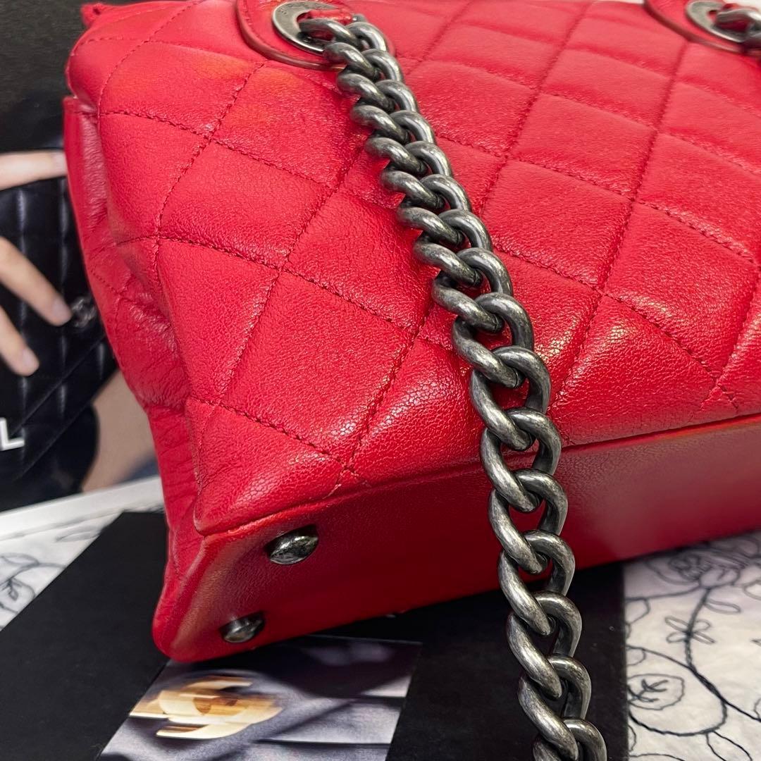Chanel Quilted 2-Way Chain Shoulder Bag — view 3