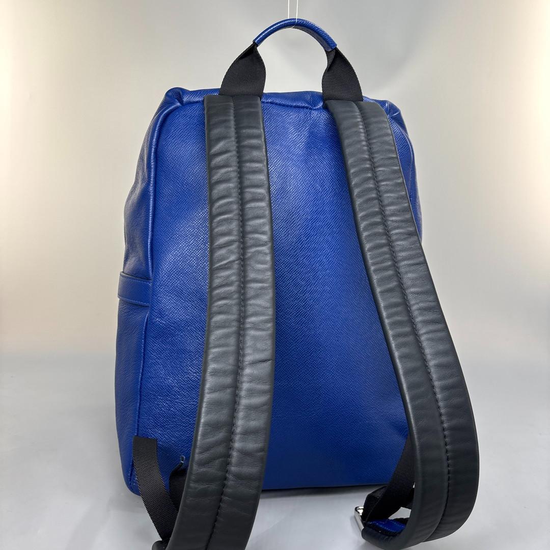 Louis Vuitton Blue Taiga Cobalt Backpack Sac M33453