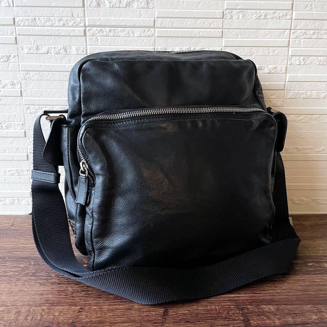 Good Prada Leather Triangle Plate Logo Shoulder Bag Black