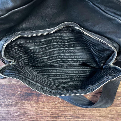 Good Prada Leather Triangle Plate Logo Shoulder Bag Black