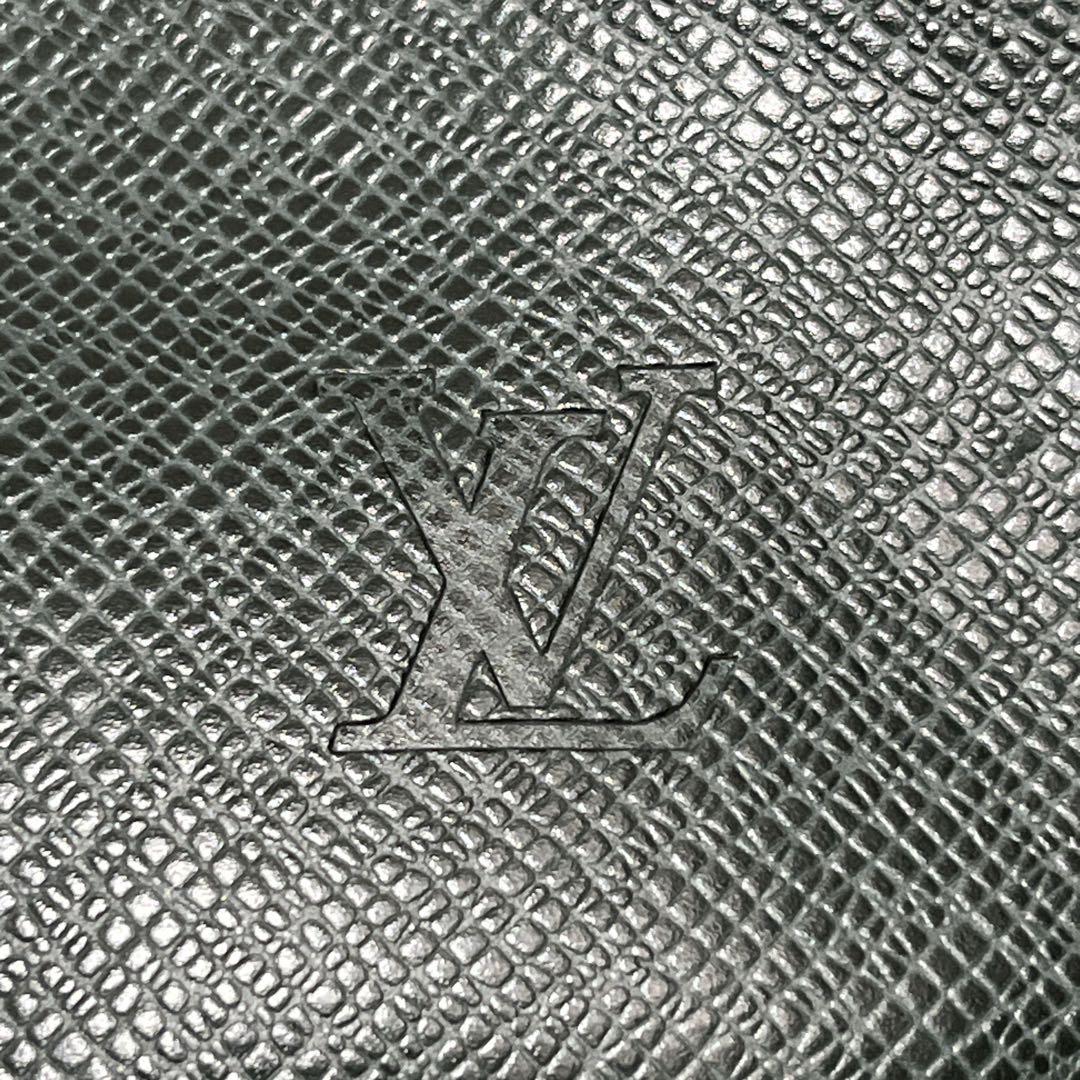 Louis Vuitton Erlangga Boston Bag Ampoche Taiga Epi Cair Leather