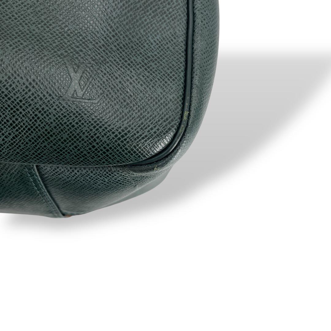 Louis Vuitton Erlangga Boston Bag Ampoche Taiga Epi Cair Leather