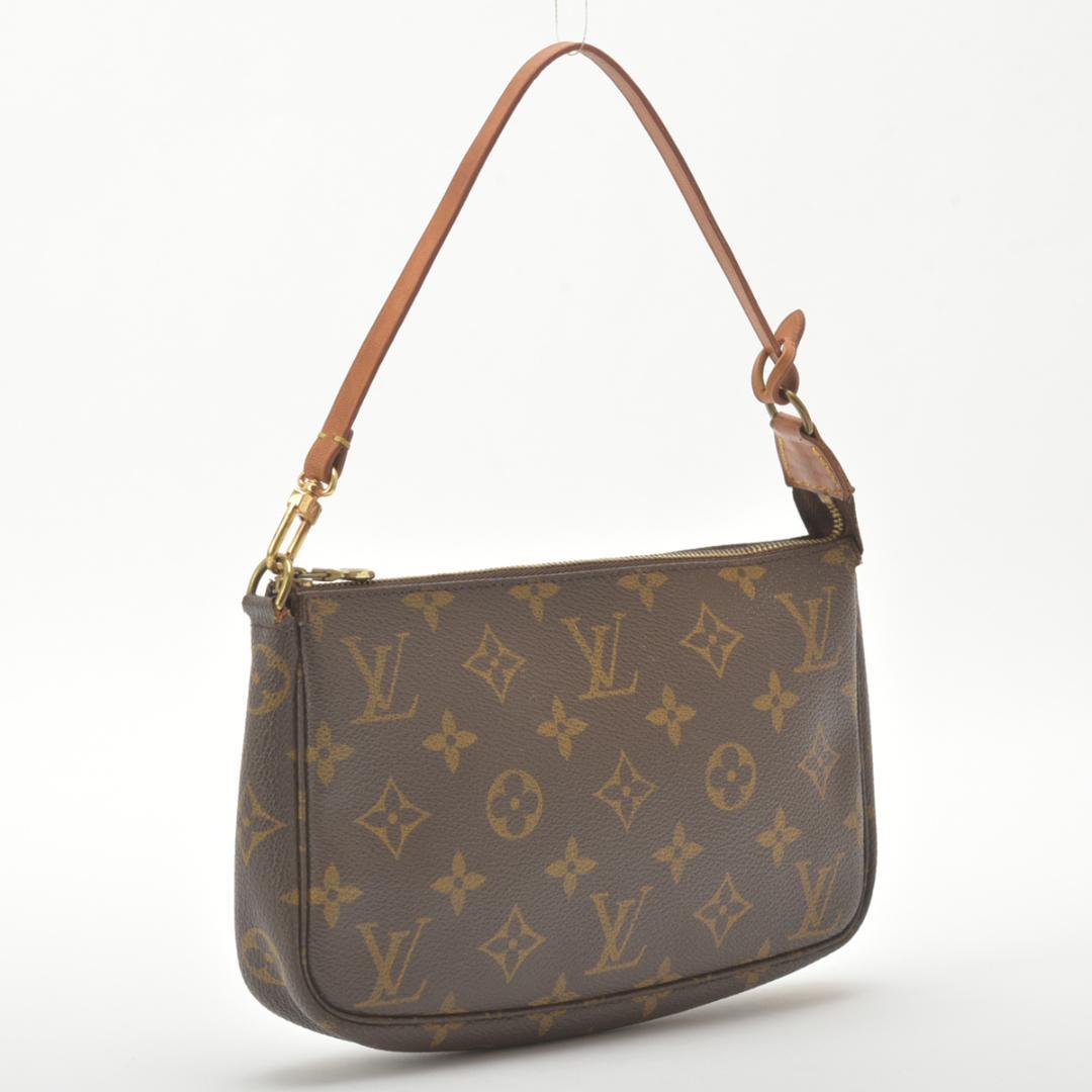 Louis Vuitton Pochette Pouch Leather