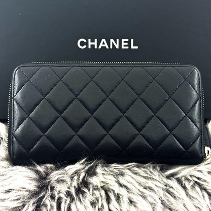 Chanel Wallet Quilted Zip Around — view 2