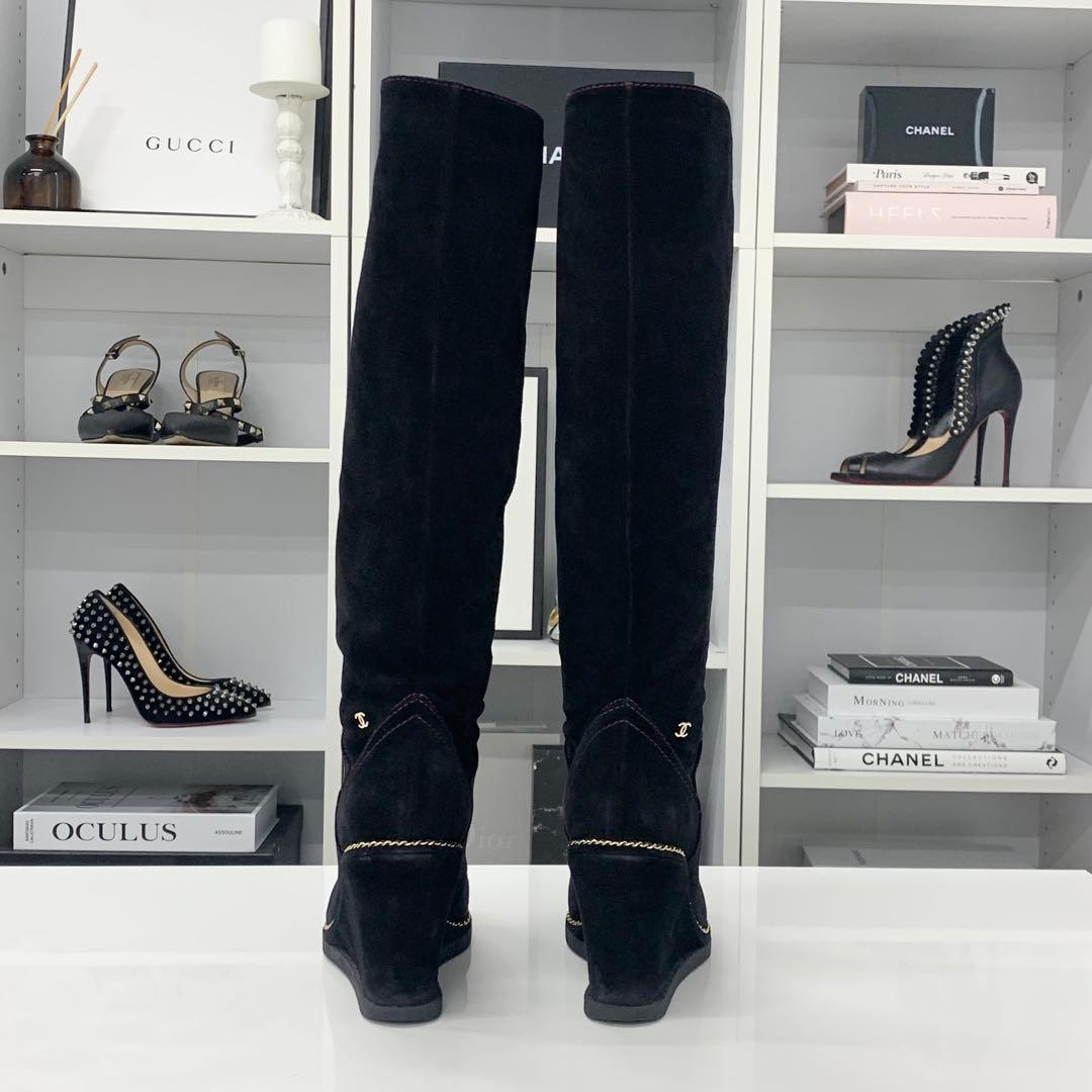 Chanel Suede CC Logo Chain Wedge Sole Long Boots Black — view 5