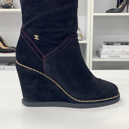 Chanel Suede CC Logo Chain Wedge Sole Long Boots Black — view 8