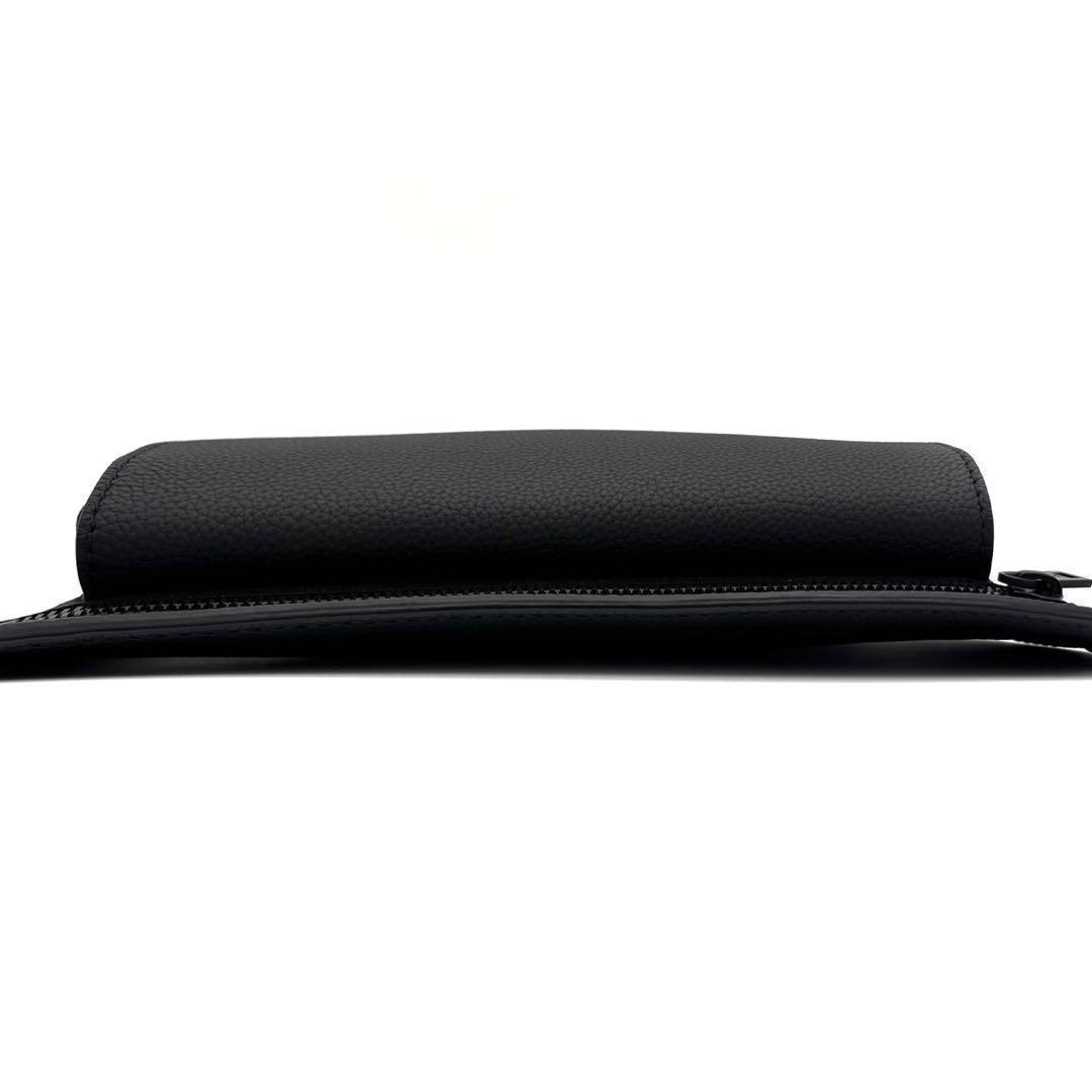 Louis Vuitton Aerogram Takeoff Sling Bag Noir — view 7