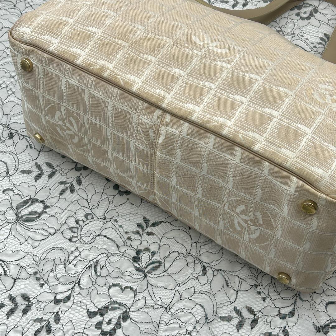 Chanel New Travel Line Tote Bag MM — view 5