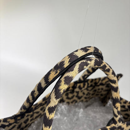 Dior Book Tote Large Leopard — view 6
